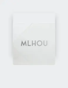 Dengarkan Mlhou, tonton video musik, baca bio, lihat tanggal tur & lainnya!