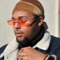 Ouve Willie G, vê vídeos de música, lê a biografia, vê as datas da digressão e muito mais!