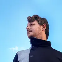 Escucha a undefined, mira videos musicales, lee su biografía, consulta las fechas de las gira y más.