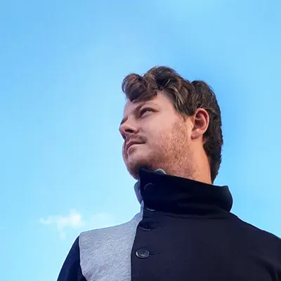 Poslechněte si interpreta NIXTRA, sledujte hudební videa, přečtěte si životopis, podívejte se na data turné a další informace.