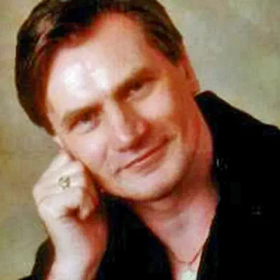 Listen to Richard Smith, watch music videos, read bio, see tour dates & more!