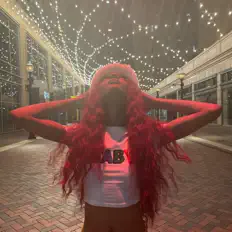 收听 Autumn、观看音乐视频、阅读小传、查看巡演日期等 ！