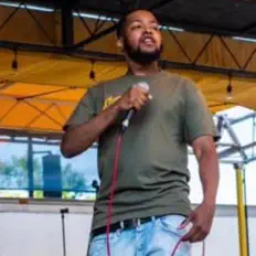 Sole Eastsideを聴いたり、ミュージックビデオを鑑賞したり、経歴やツアー日程などを確認したりしましょう！