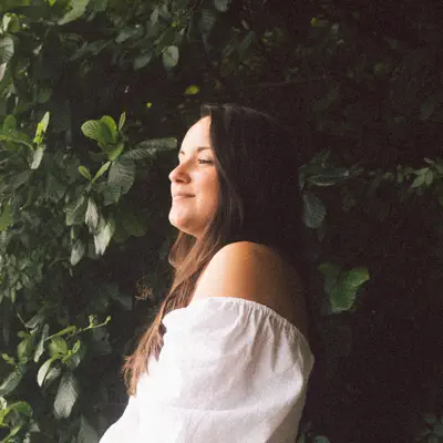 Listen to Jessica Strout, watch music videos, read bio, see tour dates & more!