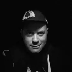 Ascolta Tassid, guarda video musicali, leggi la biografia, vedi le date del tour & altro!