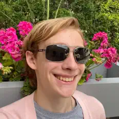 Écoutez Jake Chesna, regardez des vidéoclips, lisez la biographie, consultez les dates de tournée et plus encore !