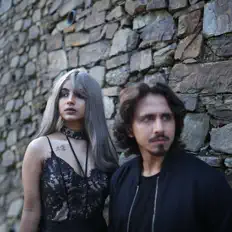 收听 Cryosis、观看音乐视频、阅读小传、查看巡演日期等 ！