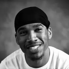 Ouve Jodie Jo, vê vídeos de música, lê a biografia, vê as datas da digressão e muito mais!