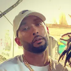 收听 Jay Quasar、观看音乐视频、阅读小传、查看巡演日期等 ！