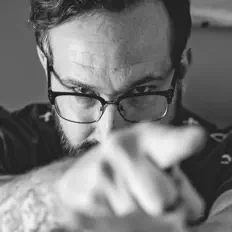 Poslechněte si interpreta JonQuan, sledujte hudební videa, přečtěte si životopis, podívejte se na data turné a další informace.