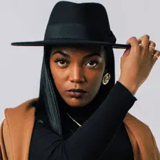 Listen to Andreaa, watch music videos, read bio, see tour dates & more!