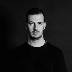 Escucha a Unbehold, mira videos musicales, lee su biografía, consulta las fechas de las gira y más.
