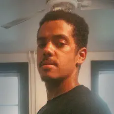 收听 KINGSULLIVAN、观看音乐视频、阅读小传、查看巡演日期等 ！