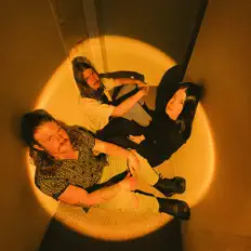 Ouve Ava Kaydo, vê vídeos de música, lê a biografia, vê as datas da digressão e muito mais!