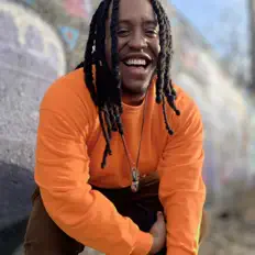 Hör dir EpicEpicdemic an, schau dir Musikvideos an, lies die Biografie, finde Tourdaten und mehr!