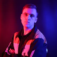Dengarkan DANILA VOLIK, tonton video musik, baca bio, lihat tanggal tur & lainnya!