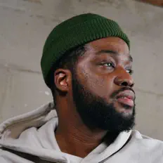 Poslechněte si interpreta Johnathan Williams, sledujte hudební videa, přečtěte si životopis, podívejte se na data turné a další informace.