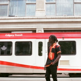 Red Line Oliver Throne