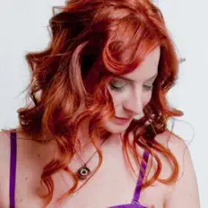 Escucha a Johanna Jacobsen, mira videos musicales, lee su biografía, consulta las fechas de las gira y más.