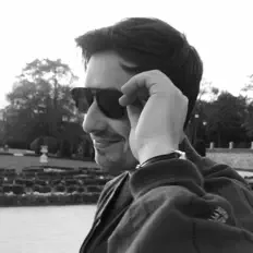 Djaeguar सुनें, म्यूज़िक वीडियो देखें, बायो पढ़ें, दौरे की तारीखें और बहुत कुछ देखें!