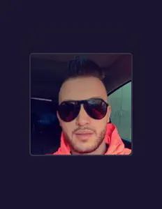 Poslechněte si interpreta cheb rami, sledujte hudební videa, přečtěte si životopis, podívejte se na data turné a další informace.