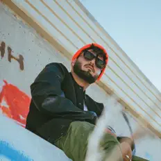 Escucha a Xyler, mira videos musicales, lee su biografía, consulta las fechas de las gira y más.