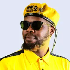 Ouve DJ Smoky, vê vídeos de música, lê a biografia, vê as datas da digressão e muito mais!