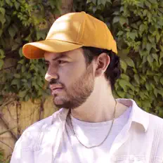 Ascolta Ro Ross, guarda video musicali, leggi la biografia, vedi le date del tour & altro!