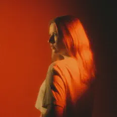 Erin Murphyを聴いたり、ミュージックビデオを鑑賞したり、経歴やツアー日程などを確認したりしましょう！