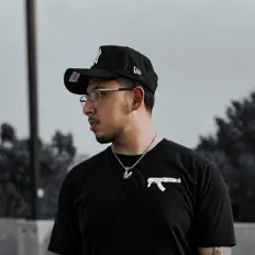 收听 Kin9Vinny、观看音乐视频、阅读小传、查看巡演日期等 ！