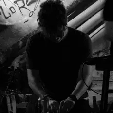 Catharsis을(를) 듣고, 뮤직 비디오를 보고, 약력을 읽고, 투어 일정 등을 확인하세요!