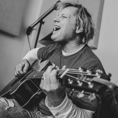 Listen to CJ RAY, watch music videos, read bio, see tour dates & more!