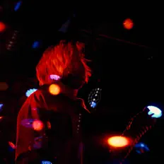 JÖSTを聴いたり、ミュージックビデオを鑑賞したり、経歴やツアー日程などを確認したりしましょう！