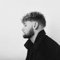 Listen to Kevin Powers, watch music videos, read bio, see tour dates & more!