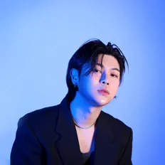 收听 Deul、观看音乐视频、阅读小传、查看巡演日期等 ！