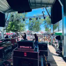 Ακούστε περιεχόμενο από Jesse Dayne & The Sagebrush Drifters, παρακολουθήστε μουσικά βίντεο, διαβάστε το βιογραφικό, δείτε ημερομηνίες περιοδείας, και πολλά ακόμη!