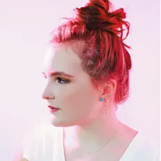 Olivia Webberを聴いたり、ミュージックビデオを鑑賞したり、経歴やツアー日程などを確認したりしましょう！