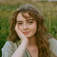Listen to Julia-Maria, watch music videos, read bio, see tour dates & more!
