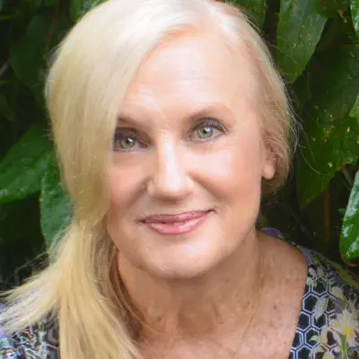 Listen to Maggie Herron, watch music videos, read bio, see tour dates & more!