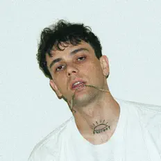 Poslechněte si interpreta Rhytch, sledujte hudební videa, přečtěte si životopis, podívejte se na data turné a další informace.