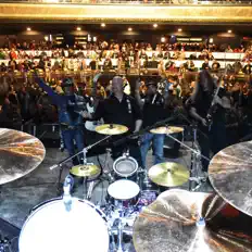 Shock Frenzy dinle, müzik videolarını izle, biyografisini oku, tur tarihlerini ve daha fazlasını gör!