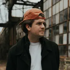 Matt Marlowを聴いたり、ミュージックビデオを鑑賞したり、経歴やツアー日程などを確認したりしましょう！