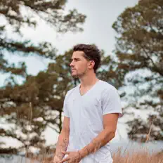 Ascolta Wüero Wa, guarda video musicali, leggi la biografia, vedi le date del tour & altro!