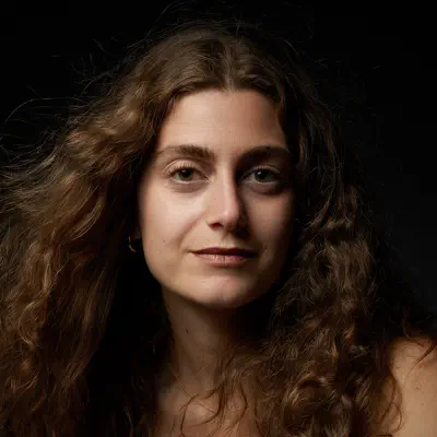 Listen to Clara Kossaifi, watch music videos, read bio, see tour dates & more!