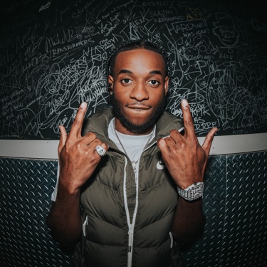 MOOSKI - Letras, listas de reproducción y vídeos | Shazam