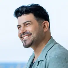 Escucha a Ravi İncigöz, mira videos musicales, lee su biografía, consulta las fechas de las gira y más.