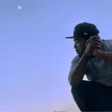 Poslechněte si interpreta DJ B Real, sledujte hudební videa, přečtěte si životopis, podívejte se na data turné a další informace.