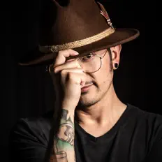 Escucha a Frank Forero, mira vídeos musicales, lee la biografía, consulta fechas de giras y mucho más.