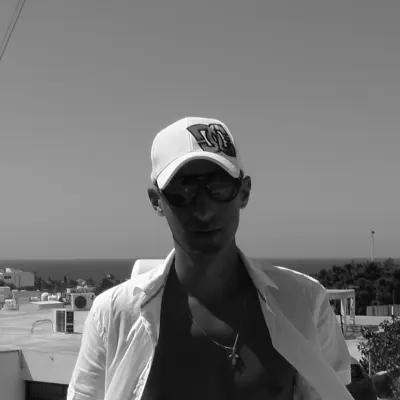 Listen to Ze Mod, watch music videos, read bio, see tour dates & more!