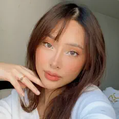 Dengarkan Melizza, tonton video musik, baca bio, lihat tanggal tur & lainnya!
